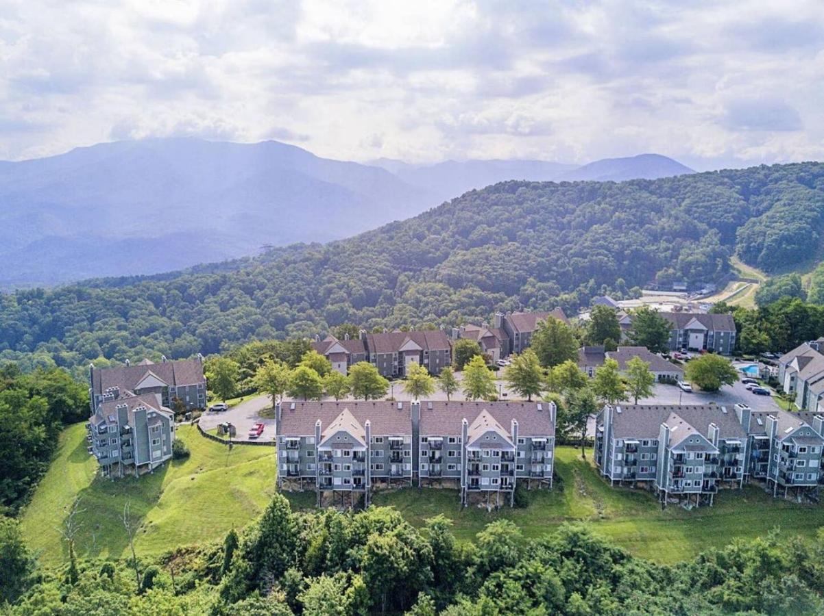 Wow Views!!-Mountain Escape-Outdoor Pool-Close To Downtown-Wifi-Cable-Private Balcony Gatlinburg Eksteriør bilde