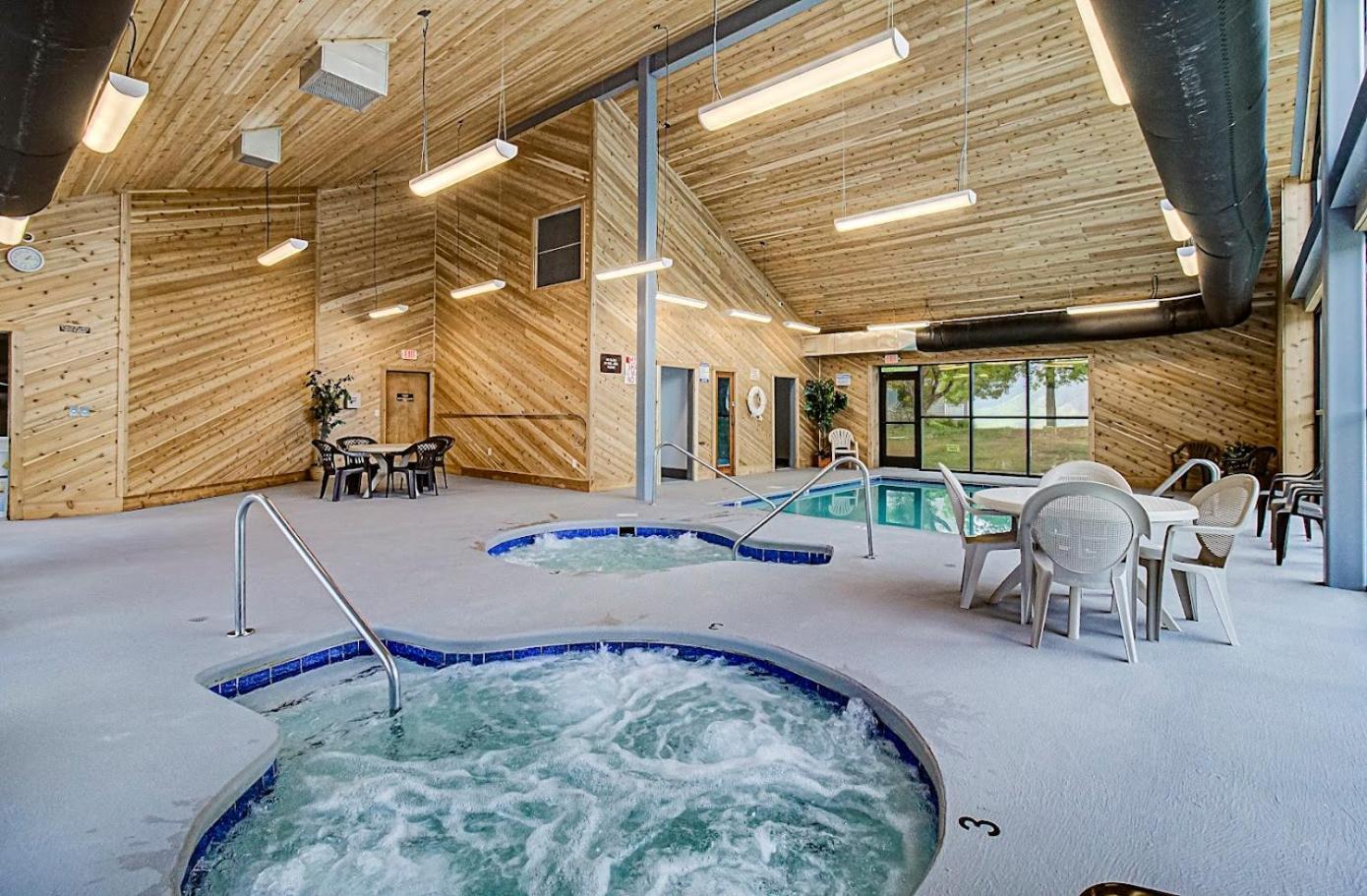 Wow Views!!-Mountain Escape-Outdoor Pool-Close To Downtown-Wifi-Cable-Private Balcony Gatlinburg Eksteriør bilde